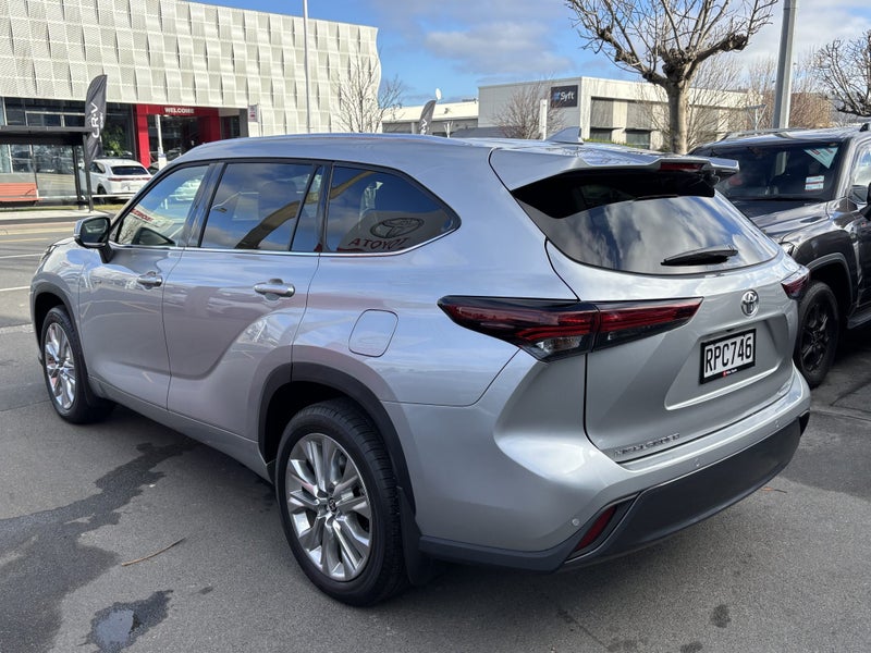 2026 Toyota Highlander Limited ZR 2.5P Hybrid CVT image 4