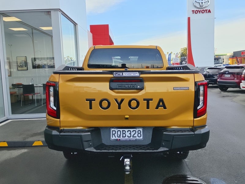 2026 Toyota Hilux Adventure 2.8DT Hybrid 4WD Auto image 4