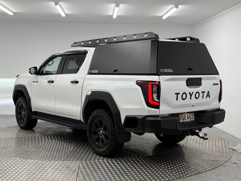 2026 Toyota Hilux Adventure 2.8DT Hybrid 6AT 4W... image 3