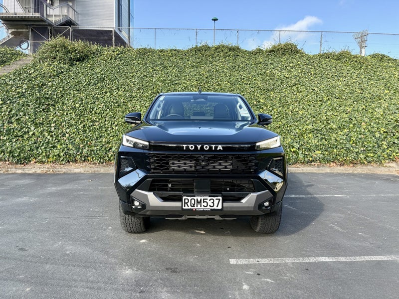 2026 Toyota Hilux Adventure 2.8DT Hybrid 6AT 4W... image 2