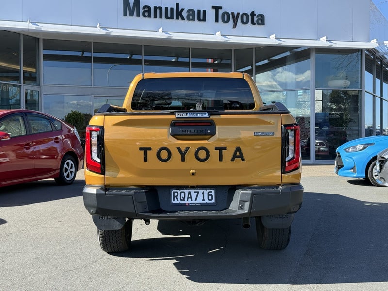 2026 Toyota Hilux Adventure 2.8DT Hybrid 6AT 4W... image 4