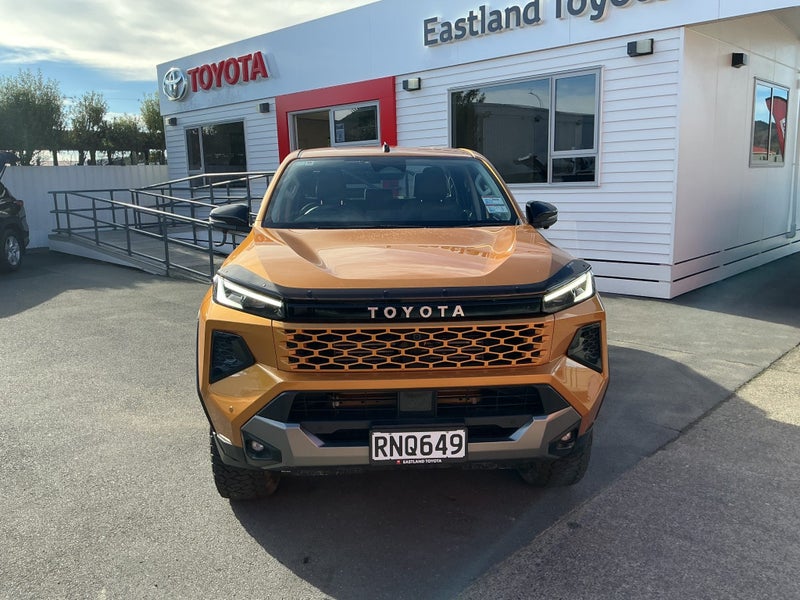 2026 Toyota Hilux Adventure 2.8DT Hybrid 6AT 4W... image 2