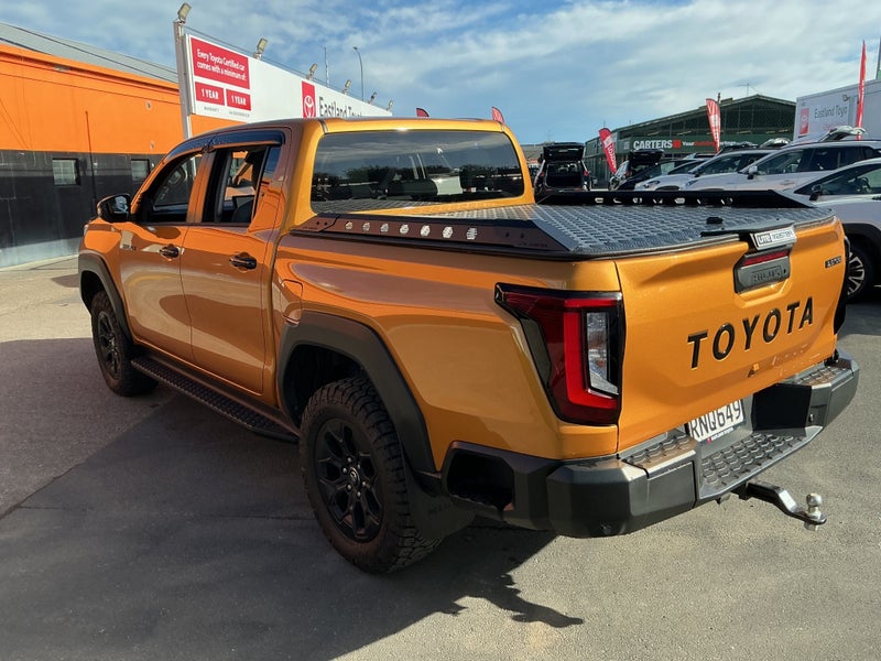 2026 Toyota Hilux Adventure 2.8DT Hybrid 6AT 4W... image 5
