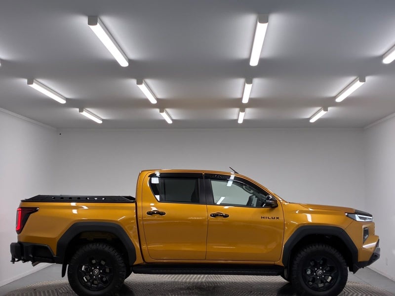 2026 Toyota Hilux Adventure 2.8DT Hybrid 6AT 4W... image 5