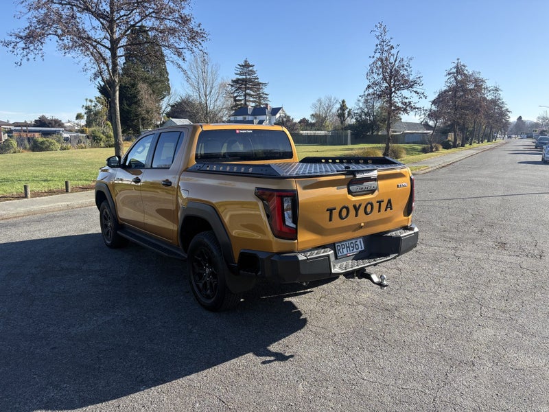 2026 Toyota Hilux Adventure 2.8DT Hybrid 6AT 4W... image 2