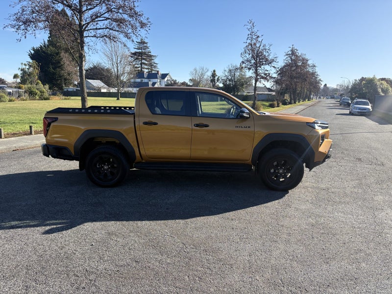 2026 Toyota Hilux Adventure 2.8DT Hybrid 6AT 4W... image 3