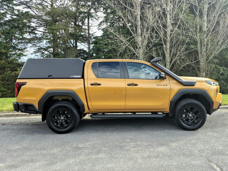 2026 Toyota Hilux Adventure 2.8DT Hybrid 6AT 4W... image 4