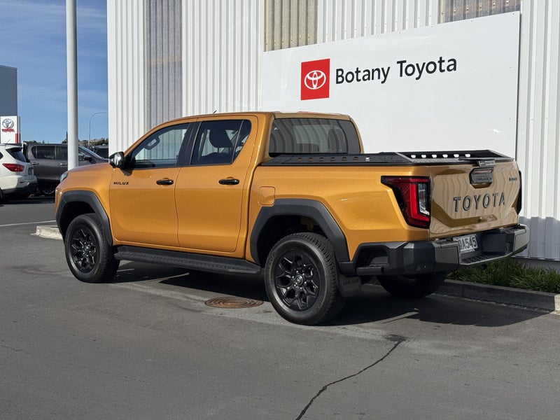 2026 Toyota Hilux Adventure 2.8DT Hybrid 6AT 4W... image 5