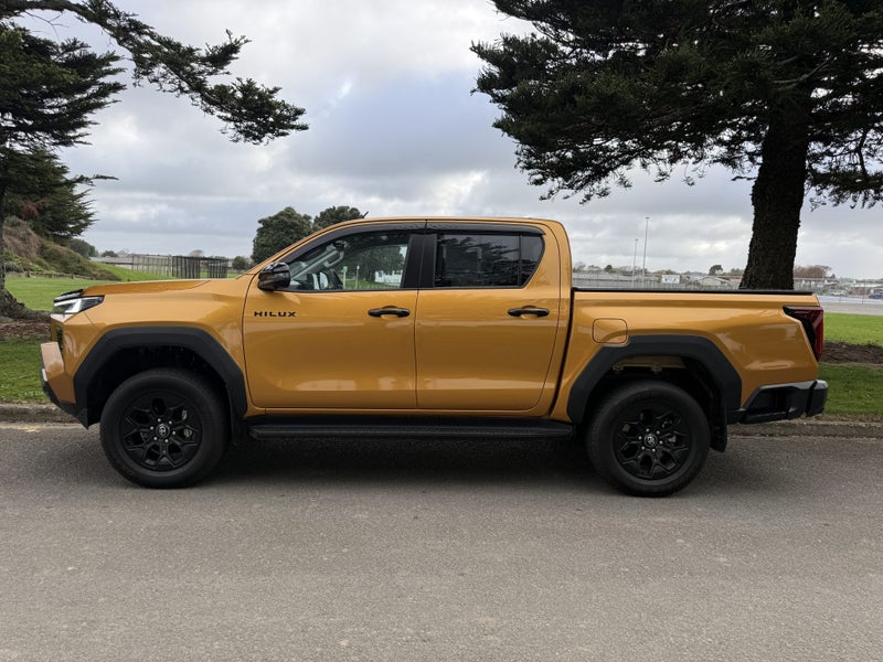 2026 Toyota Hilux Adventure 2.8DT Hybrid Automa... image 2