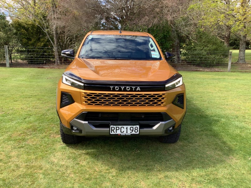2026 Toyota Hilux Adventure Double Cab 2.8DT Hy... image 3