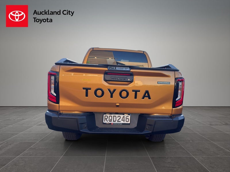 2026 Toyota Hilux Adventure Td Dc 2.8D image 5