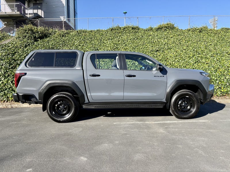 2026 Toyota Hilux SR 2.8DT 6AT 2WD DCU/4D/5S image 5