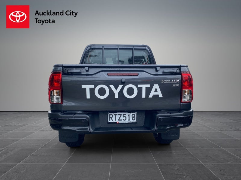 2026 Toyota Hilux SR 2.8DT 6AT 2WD DCW/4D/5S image 4