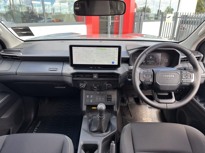 2026 Toyota Hilux SR 2.8DT 6MT 4WD Double Cab F... image 2