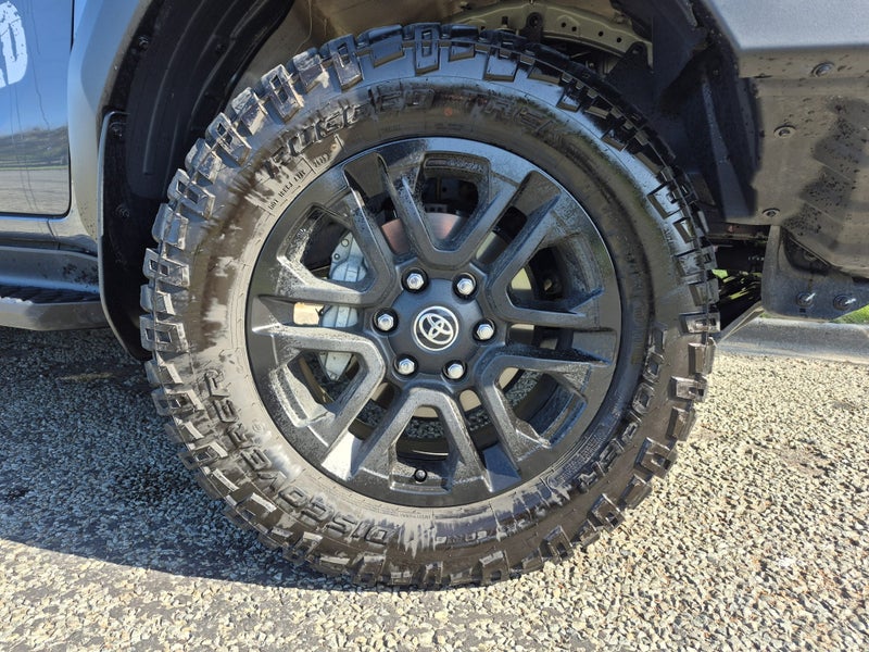 2026 Toyota Hilux SR 2.8DT Hybrid 6AT 4WD DCW/4... image 2