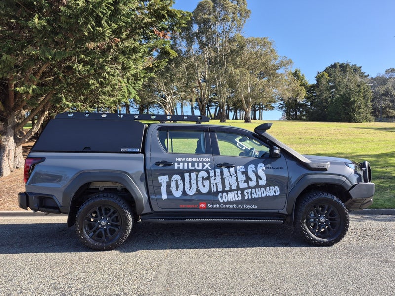 2026 Toyota Hilux SR 2.8DT Hybrid 6AT 4WD DCW/4... image 4