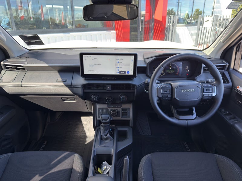2026 Toyota Hilux SR 2.8DT Hybrid 6AT 4WD Doubl... image 2