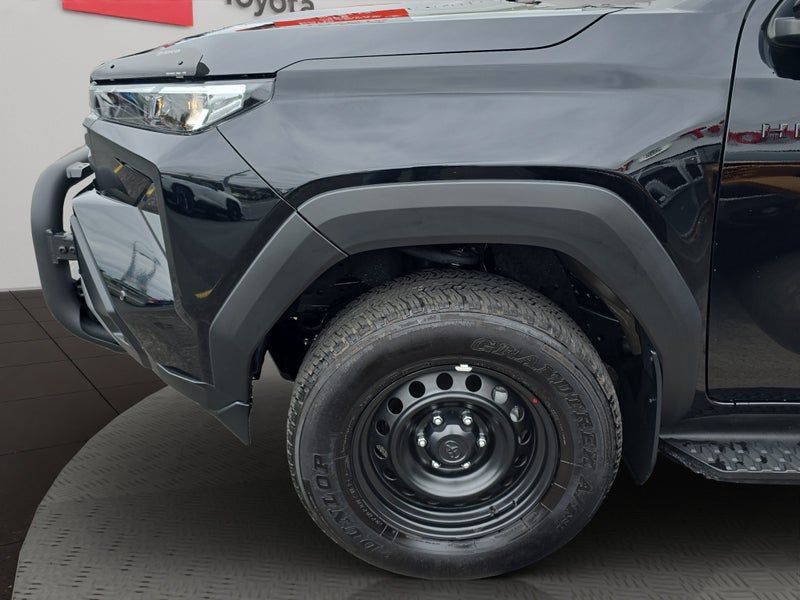2026 Toyota Hilux SR 2.8L Diesel Turbo 2WD Ute image 5