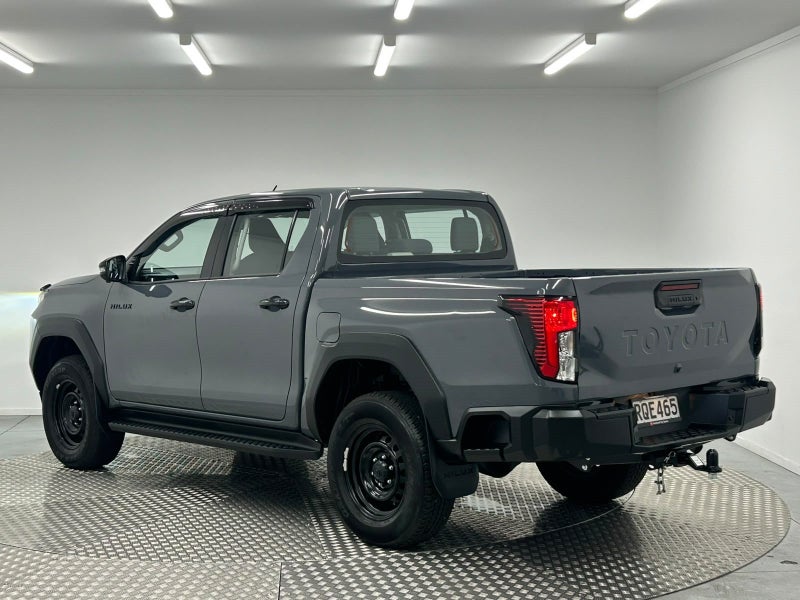 2026 Toyota Hilux SR PRERUNNER TD DC 2.8DT/6AT 2WD image 5