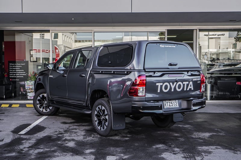 2026 Toyota Hilux Sr Td Dc 2.8Dt image 3