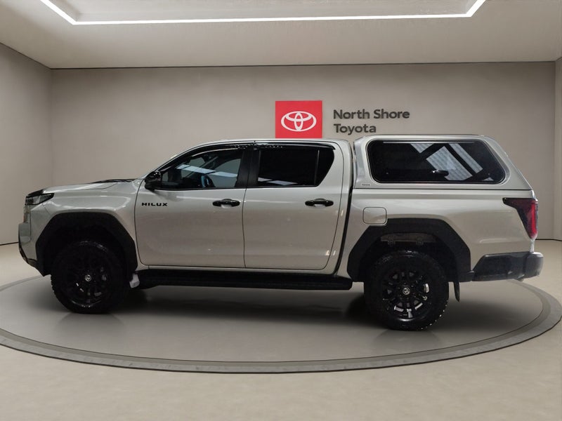 2026 Toyota Hilux SR5 2.8DT Hybrid 6AT 4WD DCW/... image 4