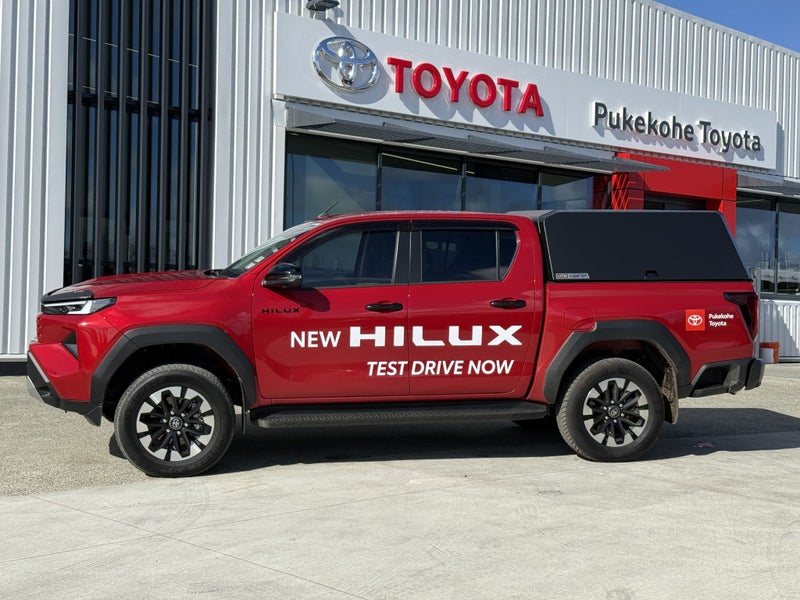 2026 Toyota Hilux SR5 2.8DT Hybrid 6AT 4WD Doub... image 4