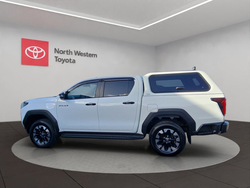 2026 Toyota Hilux SR5 2.8L Diesel Turbo Hybrid... image 4