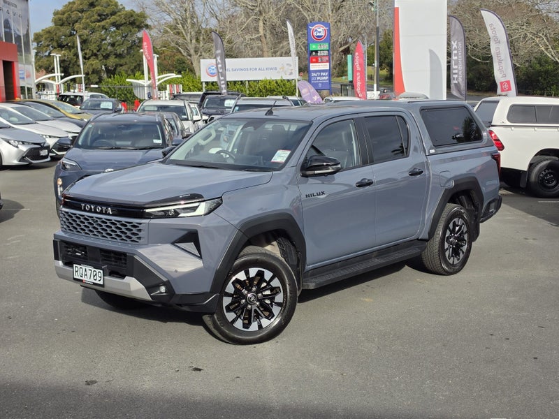 2026 Toyota Hilux SR5 Limited 2.8DT Hybrid 6AT... image 5