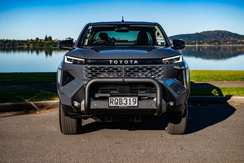 2026 Toyota Hilux SR5 Limited Hybrid image 2