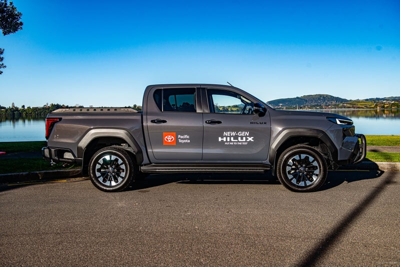 2026 Toyota Hilux SR5 Limited Hybrid image 3