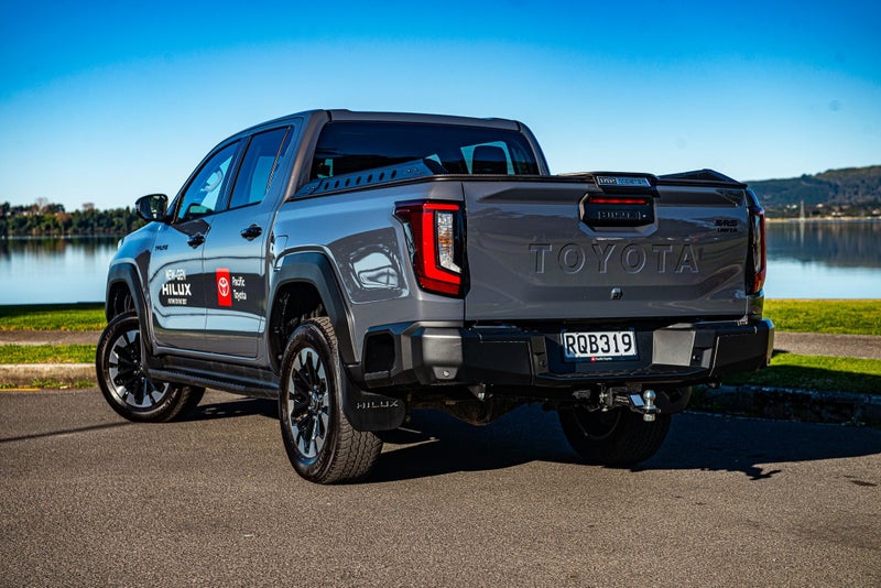 2026 Toyota Hilux SR5 Limited Hybrid image 5