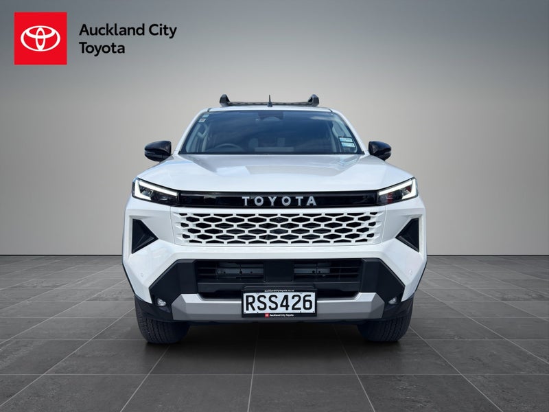 2026 Toyota Hilux Sr5 Limited Td Dc image 2