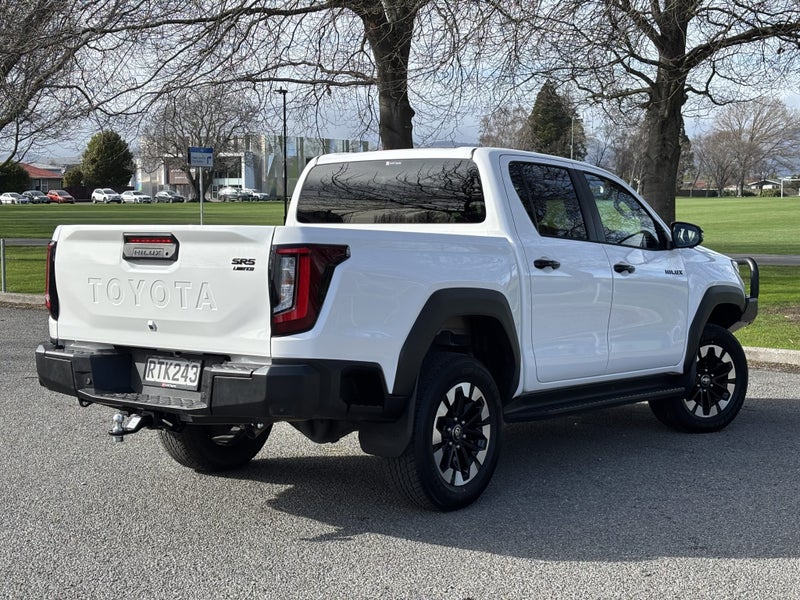 2026 Toyota Hilux Sr5 Limited Td Dc image 5