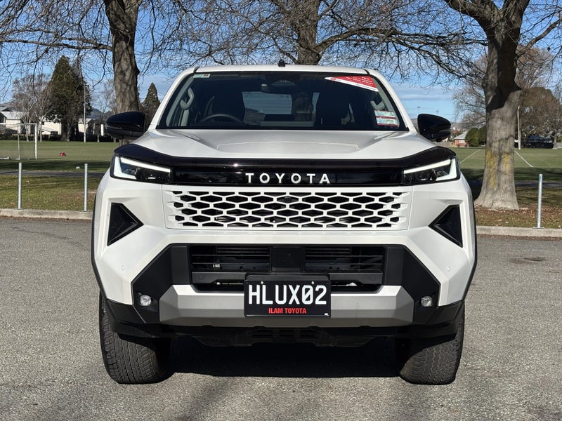 2026 Toyota Hilux Sr5 Td Dc 2.8Dmht image 2