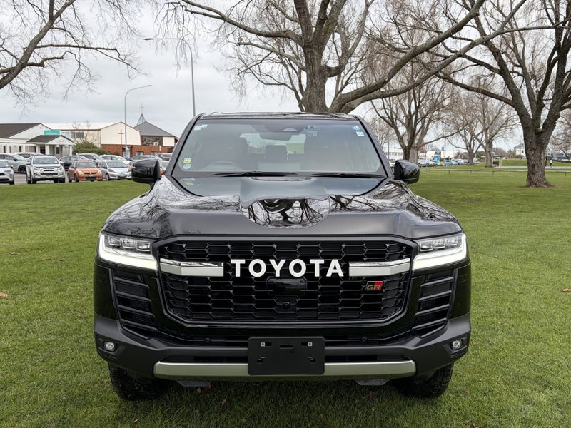 2026 Toyota Land Cruiser 300 3.3D GR Sport 4WD... image 2
