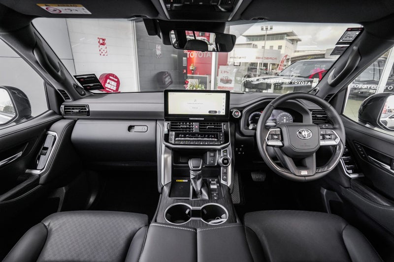 2026 Toyota Land Cruiser 300 GR Sport 3.3DT 10A... image 2