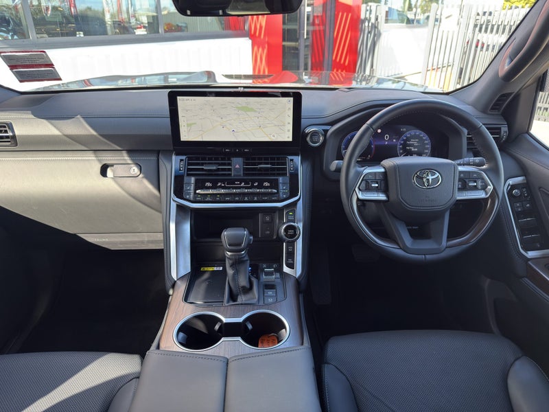 2026 Toyota Land Cruiser 300 VX 3.3DT 10AT 4WD SUV image 2