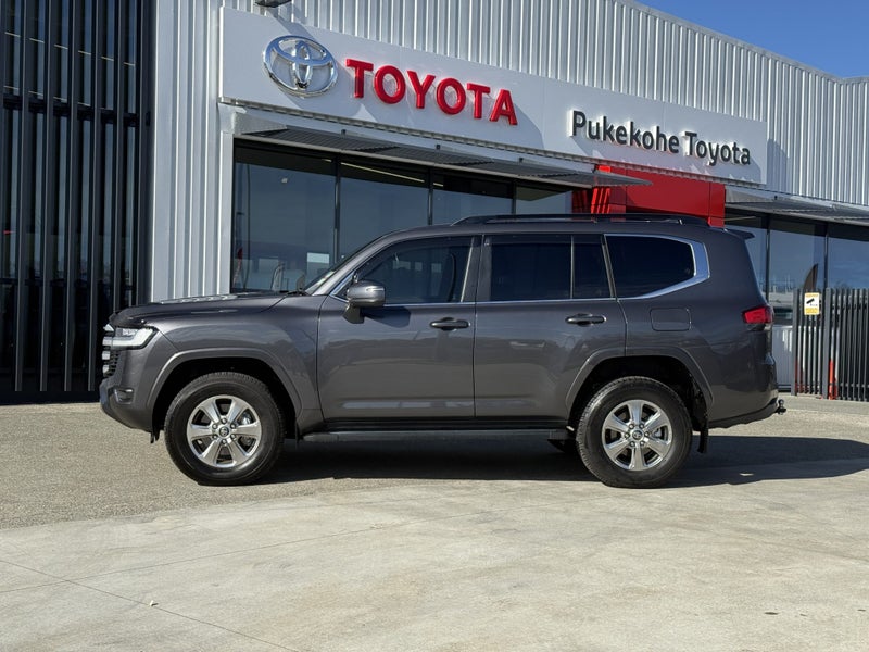 2026 Toyota Land Cruiser 300 VX 3.3DT 10AT 4WD SUV image 5