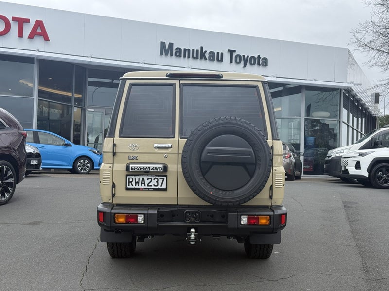 2026 Toyota Land Cruiser 70 LX 2.8DT 6AT 4WD WG... image 5