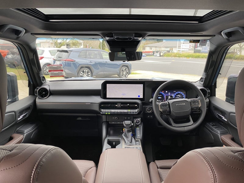 2026 Toyota Land Cruiser Prado ADV 2.8D Hybrid... image 4