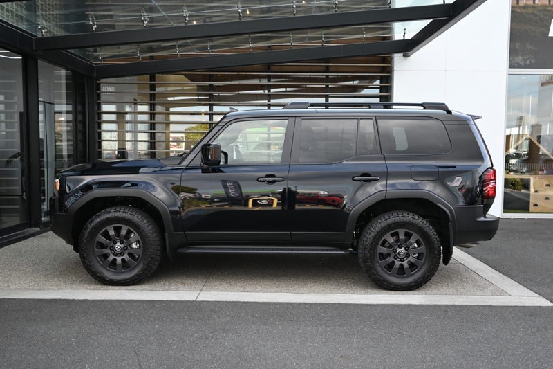 2026 Toyota Land Cruiser Prado ADVENTURE 2.8 Tu... image 3
