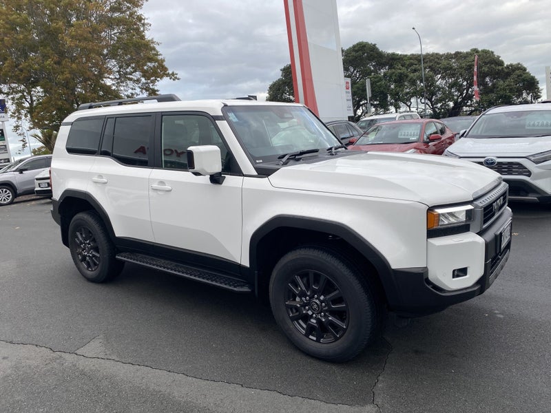 2026 Toyota Land Cruiser Prado Prado GXL 2.8D H... image 2