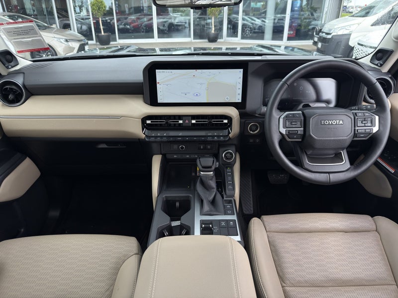 2026 Toyota Land Cruiser Prado VXL 2.8D Hybrid... image 2