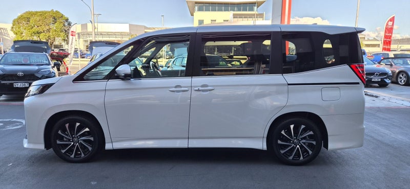 2026 Toyota Noah 1.8 Hybrid SZ 2WD Wagon 5 Dr C... image 5