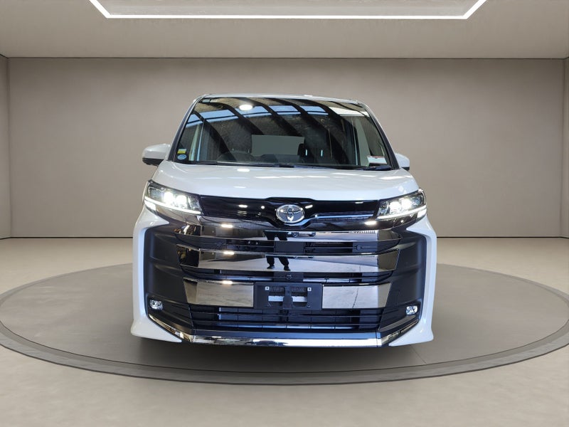2026 Toyota Noah 1.8L Hybrid 2WD People Mover image 2