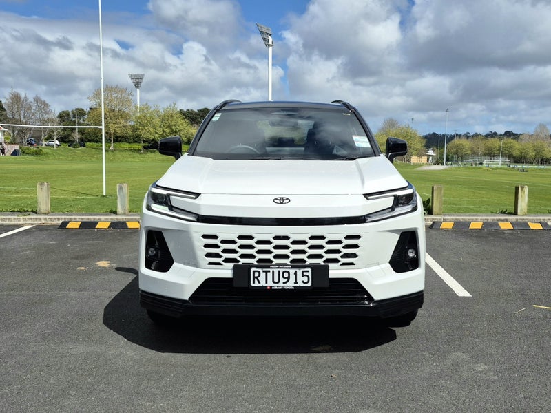 2026 Toyota RAV4 XSE 2.5P PHEV AWD SUV image 2