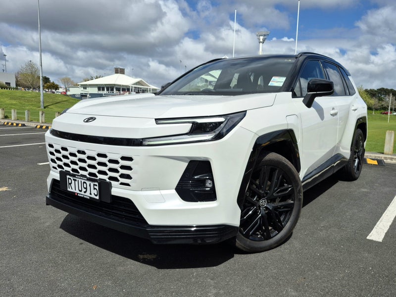 2026 Toyota RAV4 XSE 2.5P PHEV AWD SUV image 4