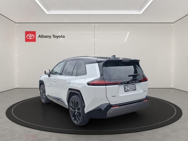 2026 Toyota RAV4 XSE 2.5P PHEV ECVT AWD SUV/5D/... image 5