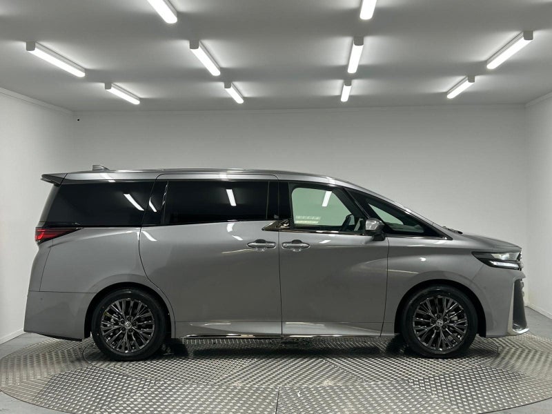 2026 Toyota Vellfire 2.5 Hybrid Z image 2