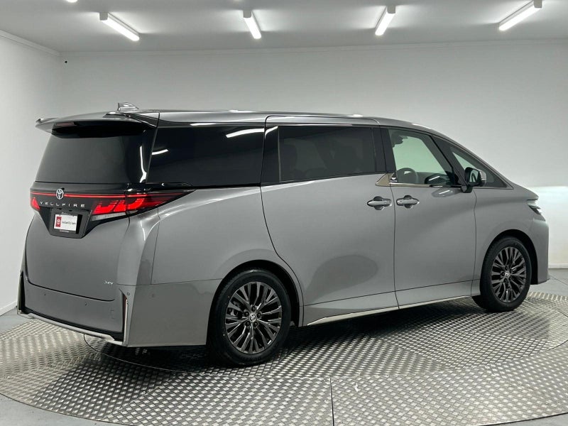 2026 Toyota Vellfire 2.5 Hybrid Z image 3